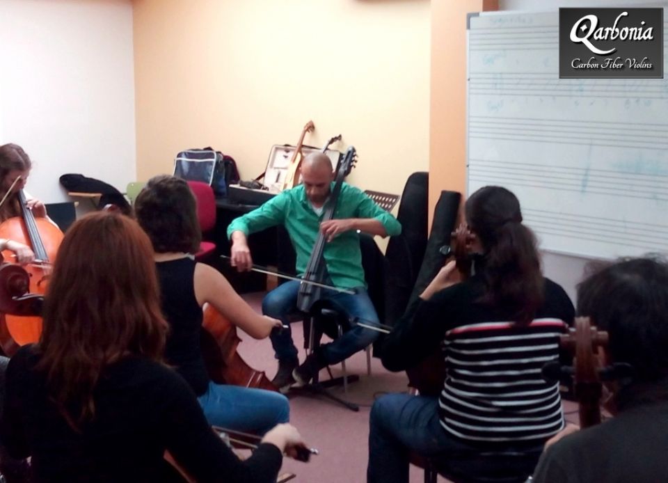 Taller De Cuerdas Extremas, Con Ernesto Briceño Y Barnabás Hangonyi 3 QARBONIA FIDDLE WEEKEND ERNESTO BRICEÑO BARNABAS HANGONYI