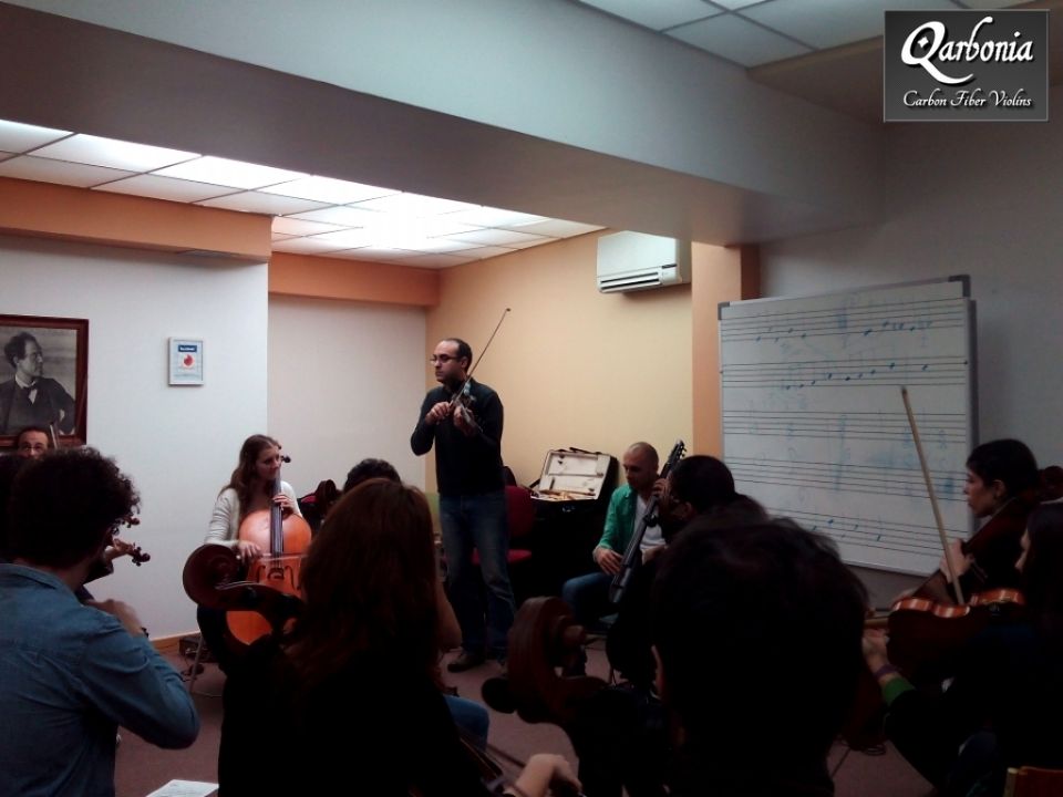 Taller De Cuerdas Extremas, Con Ernesto Briceño Y Barnabás Hangonyi 16 QARBONIA FIDDLE WEEKEND ERNESTO BRICEÑO BARNABAS HANGONYI